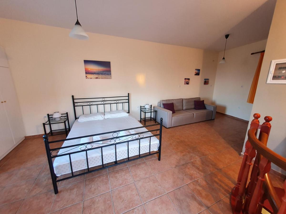 Appartamento Frigano 3 Stoúpa Esterno foto